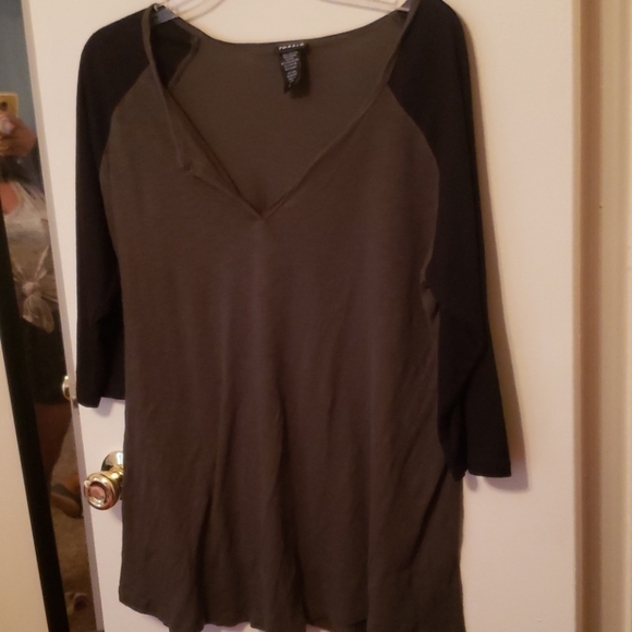 Torrid Henley top - Picture 1 of 3
